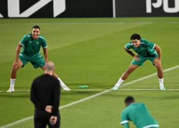 المنتخب الوطني يواصل استعداداته لمباراة إسبانيا
