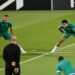 المنتخب الوطني يواصل استعداداته لمباراة إسبانيا