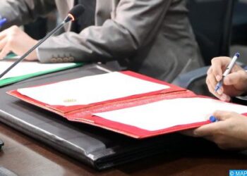 إدارة الطيران الفيدرالية الأمريكية والمنظمة العربية للطيران المدني توقعان مذكرة تفاهم لتعزيز التعاون الإقليمي في مجال الطيران