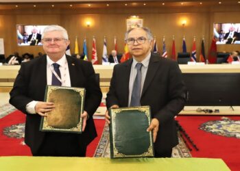 التوقيع على اتفاقية شراكة بين المركز الدولي للتميز والجامعة المفتوحة للداخلة