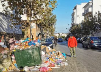 المصادقة بتطوان على مشروع اتفاقية تدبير مرفق النفايات المنزلية