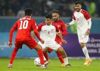 عمان تفوز على البحرين وتصطدم بالعراق في نهائي خليجي 25