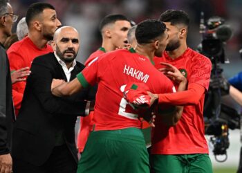 حكيمي وبونو والركراكي ضمن قائمة الأسماء المرشحة للفوز بجوائز “الأفضل” في كرة القدم فيفا 2022