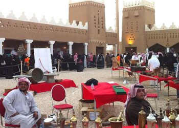 فاس.. مهرجان المغرب الكبير في دورته الخامسة يحتفي بتنوع الموروث الثقافي المغربي