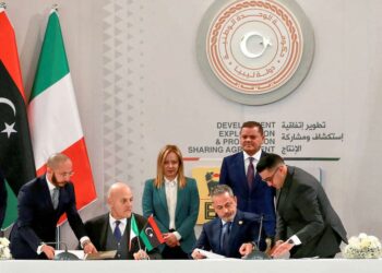 توقيع اتفاق “تاريخي” حول الغاز بين إيني والمؤسسة الوطنية للنفط الليبية