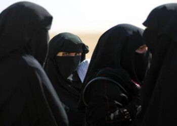 باريس: انطلاق محاكمة امرأة “عائدة” من تنظيم داعش