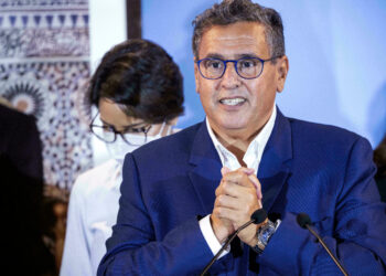 خريجو المدرسة الوطنية العليا للإدارة ينتظرون جوابًا من رئيس الحكومة