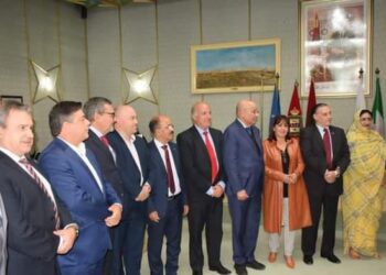 وفد برلماني أوروغوياني يطلع على الإنجازات التي تحققت بفضل جلالة الملك  في الاقاليم الجنوبية