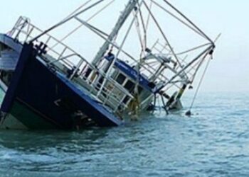 الداخلة .. انتشال جثث 10 بحارة وإنقاذ 5 آخرين إثر حادث غرق سفينة صيد