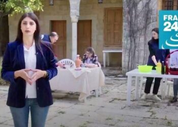 بتهمة معاداة السامية…فرانس 24 “تنهي كل تعاون” مع صحافية