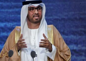 رئيس “كوب28” الإماراتي يواصل جولته في باريس وسط “تشكيك” منظمات بيئية