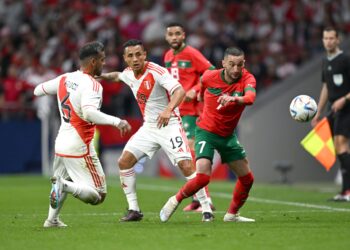 المنتخب الوطني يتعادل سلبياً مع نظيره البيروفي