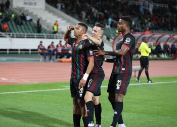 الجيش الملكي يهزم مضيفه الدفاع الحسني الجديدي ويواصل تصدر البطولة الاحترافية