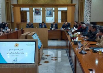 ٱيت الطالب يواصل سلسلة اللقاءات التشاورية مع النقابات الصحية