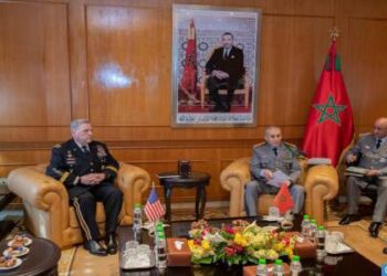 عبد اللطيف لودي والجنرال دوكور دارمي المفتش العام للقوات المسلحة الملكية يستقبلان رئيس هيئة الأركان الأمريكية المشتركة
