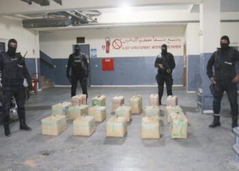 تفكيك عصابة متخصصة في التهجير السري والاتجار في المخدرات بالعيون