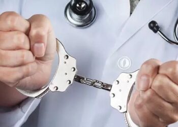 توقيف طبيب ومساعدته بمكناس لتورطهما في الإجهاض