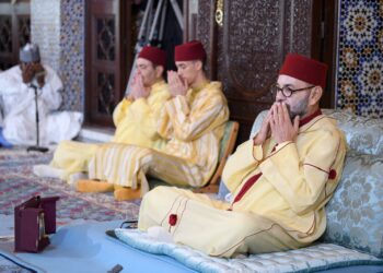 أمير المؤمنين يترأس الدرس الرابع من سلسلة الدروس الحسنية الرمضانية