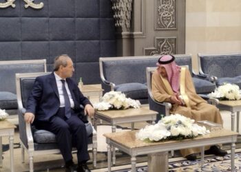 وزير الخارجية السعودي يزور دمشق الثلاثاء لأول مرة منذ بدء النزاع
