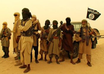 القاعدة تتبنى هجوما أسفر عن مقتل مدير مكتب رئيس المجلس العسكري الحاكم في مالي