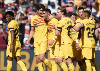 برشلونة يحسم القمة أمام أتلتيكو مدريد ويقترب بقوة من حصد لقب الليغا