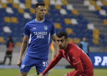 إتحاد طنجة يفوز على الفتح الرياضي في معركته للبقاء بقسم الأضواء
