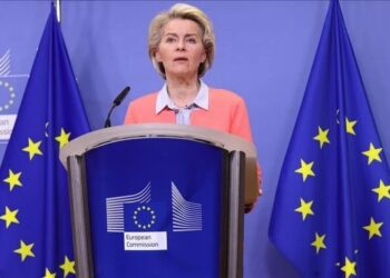المفوضية الأوروبية تحذف المغرب من القائمة الرمادية