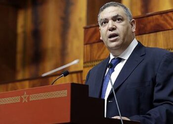 وزير الداخلية يُلزم الجماعات بتأمين العمال العرضيين