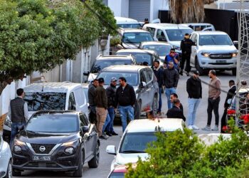 أمنستي تتهم السلطات التونسية بشن “حملة قمع تصعيدية” ضد المعارضين
