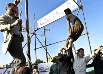 عاجل إيران تنفذ حكم الإعدام بحق معارض إيراني سويدي