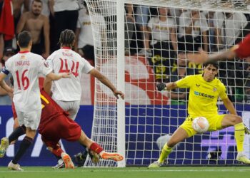 بونو يقود إشبيلية للفوز على روما وتتويج بلقب بطولة الدوري الأوروبي للمرة السابعة