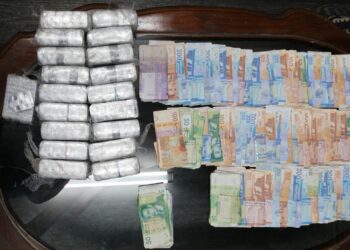 توقيف أربعة أشخاص من بينهم سيدة يشتبه في تورطهم في قضية تتعلق بحيازة وترويج 11 ألف و400 قرص طبي مخدر
