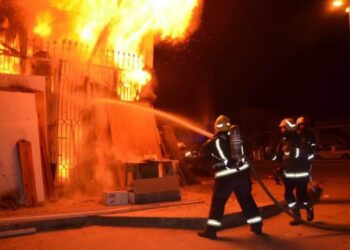 اندلاع حريق بمستودع بالمنطقة اللوجستيكية الأطلسية عين السبع دون تسجيل أية خسائر بشرية