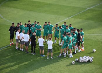 تداريب خفيفة للمنتخب الوطني