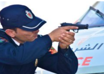 شرطي بالبيضاء يستعمل سلاحه لتوقيف شخص هائج