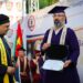 المغربي بنزاكور يحصل على الدكتوراه الفخرية من جامعة أورلاندو بالولايات المتحدة الأمريكية