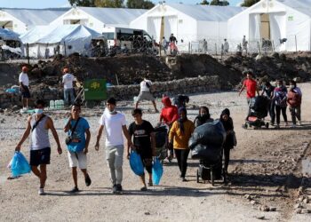 تسجيل اللاجئين.. الجزائر تنتهك القانون الدولي