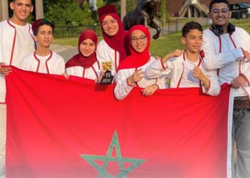 تلاميذ مغاربة يتألقون في المسابقة الدولية للروبوتات “FIRST LEGO LEAGUE” في الولايات المتحدة الأمريكية