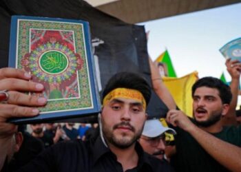 السعودية وإيران تستدعيان سفير ي السويد على خلفية قضية تدنيس القرآن