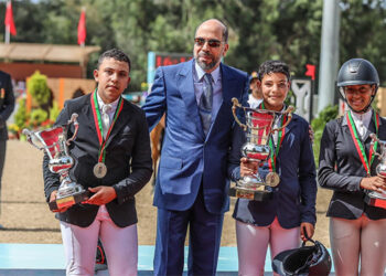 الفارسة ملاك زيداني تفوز ببطولة المغرب في القفز على الحواجز لفئة أقل من 18 سنة