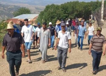 مواطنون يخرجون في مسيرة احتجاجية ضد العطش والهميش بإقليم وزان