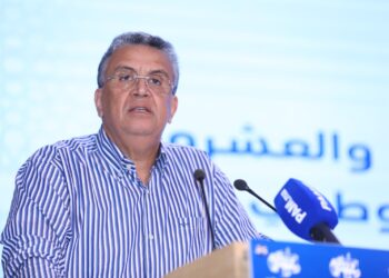 وهبي يتودد لرئيس الحكومة في مؤتمر “البام”