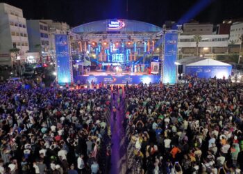 “مهرجان الشواطئ” لاتصالات المغرب يعود بقوة  والالف يحضرون سهرات الحسيمة