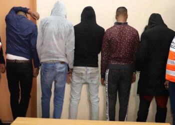 فاس: تنسيق بين الأمن والديستي يطيح بثمانية أشخاص متورطين في السرقة بالعنف