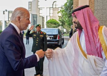 تحسن في العلاقات السعودية الأميركية بالتزامن مع جهود للتطبيع مع إسرائيل