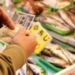 عاجل… الصين تعلق وارداتها من منتجات البحر اليابانية
