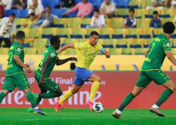 النصر السعودي يعبر الشرطة العراقي بصعوبة ويبلغ نهائي كأس الملك سلمان