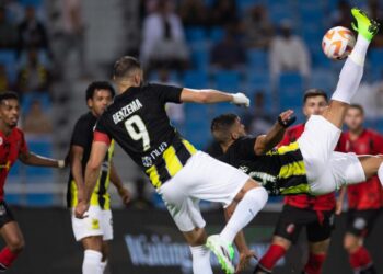 حمدالله يقود الاتحاد لتجاوز الرياض برباعية في الدوري السعودي