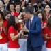 رئيس وزراء إسبانيا يكرم منتخب بلاده للسيدات المتوج بطلا للعالم