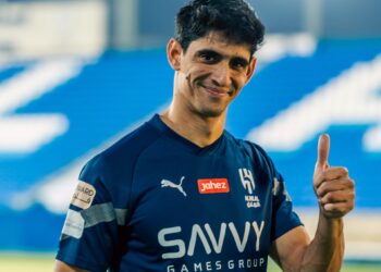 مدرب الهلال السعودي: بونو لن يبقى الخيار الأساسي دائماً في ظل الجدول المزدحم بالمباريات